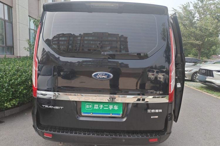 Used Ford Transit 2019 2.0T Diesel Commercial & Travel Short Wheelbase Low-Roof 7-Seater China VI Standard Rear