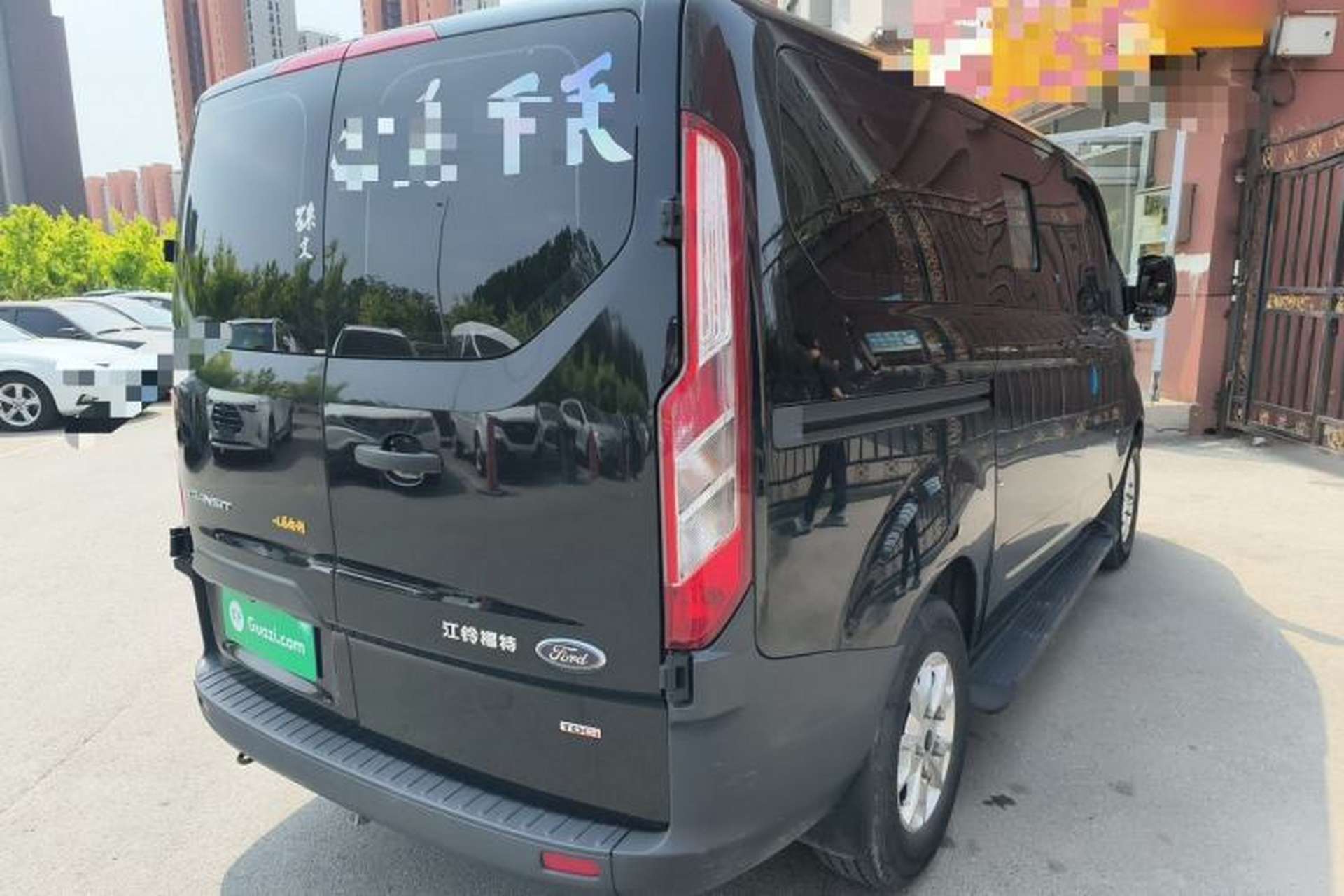 Used Ford Transit 2019 2.0T Diesel Multi-Purpose Commercial Vehicle Short Wheelbase Low Roof 6-Seater China VI Standard Rear Right 45 Deg