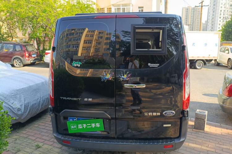 Used Ford Transit 2019 2.0T Gasoline Automatic Multi-Function Commercial Vehicle Short Wheelbase Low Roof 6-Seater China VI Standard Rear