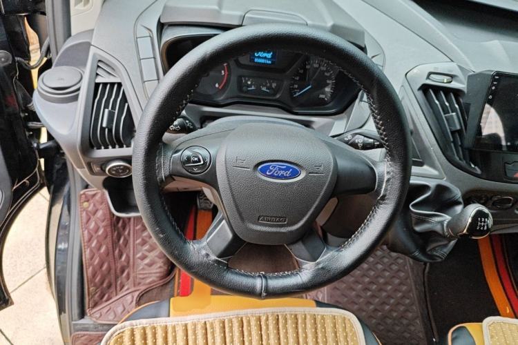 Used Ford Transit 2019 2.0T Diesel Multi-Purpose Commercial Vehicle Short Wheelbase Low Roof 6-Seater China VI Standard Steering Wheel