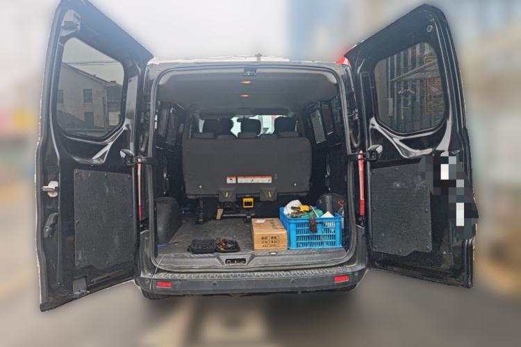Used Ford Transit 2019 2.0T Gasoline Automatic Multi-Function Commercial Vehicle Short Wheelbase Low Roof 6-Seater China VI Standard Trunk