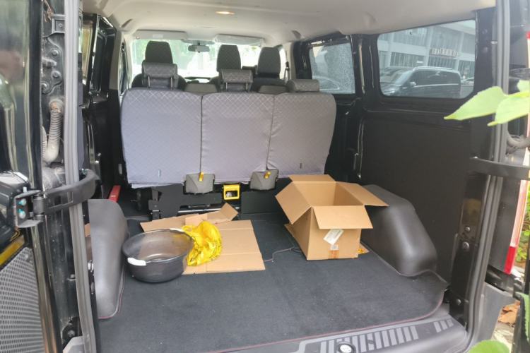 Used Ford Transit 2019 2.0T Diesel Multi-Purpose Commercial Vehicle Short Wheelbase Low Roof 6-Seater China VI Standard Trunk