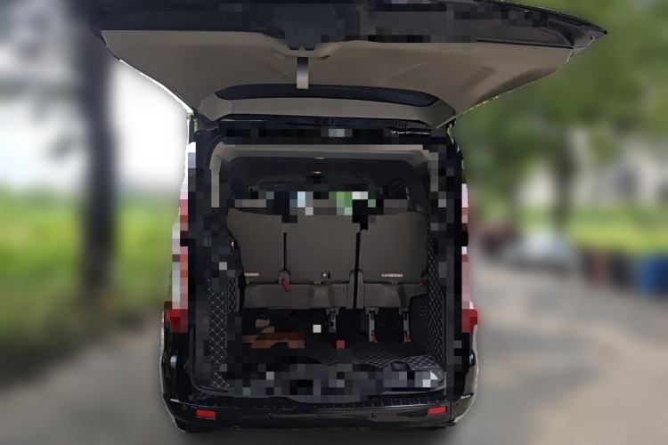Used Ford Transit 2019 2.0T Diesel Commercial & Travel Short Wheelbase Low-Roof 7-Seater China VI Standard Trunk
