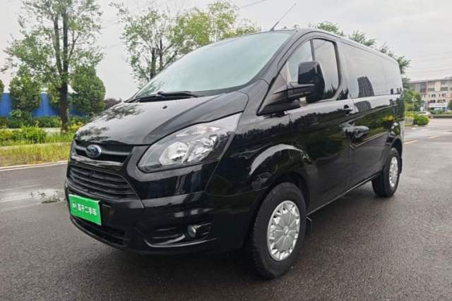 Ojetý Ford Transit 2019 2.0T Diesel Commercial & Travel Short Wheelbase Low-Roof 7-Seater China VI Standard