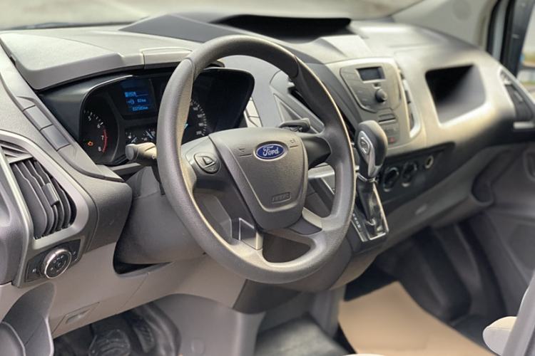 Used Ford Transit 2019 2.0T Gasoline Automatic Multi-Function Commercial Vehicle Mid-Roof 6-Seater China VI Standard Interior 13