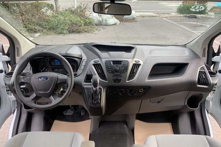 Used Ford Transit 2019 2.0T Gasoline Automatic Multi-Function Commercial Vehicle Mid-Roof 6-Seater China VI Standard Interior 5
