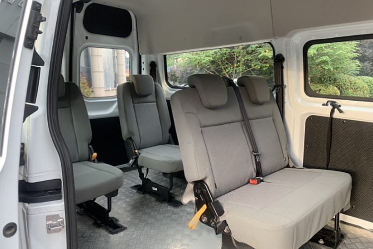 Used Ford Transit 2019 2.0T Gasoline Automatic Multi-Function Commercial Vehicle Mid-Roof 6-Seater China VI Standard Interior 6