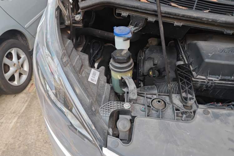 Used Ford Transit  Engine Bay Right