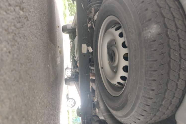 Used Ford Transit 2019 2.0T Diesel Multi-Purpose Commercial Vehicle Mid-Drive Mid-Roof 6-Seater China VI Standard Chassis Rear
