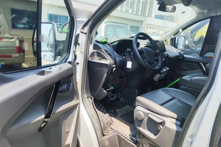 Used Ford Transit 2019 2.0T Diesel Commercial & Travel Short Wheelbase Low-Roof 7-Seater China VI Standard Driver Seat