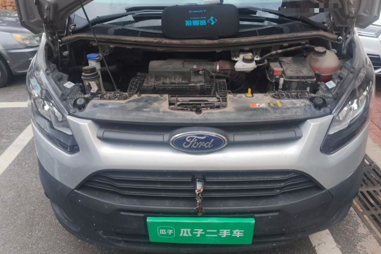 Used Ford Transit 2019 2.0T Diesel Multi-Purpose Commercial Vehicle Short Wheelbase Low Roof 6-Seater China VI Standard Engine Bay