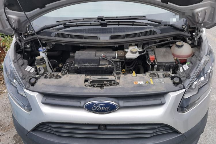 Used Ford Transit 2019 2.0T Diesel Multi-Purpose Commercial Vehicle Mid-Drive Mid-Roof 6-Seater China VI Standard Engine Bay