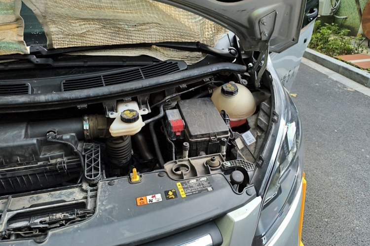 Used Ford Transit  Engine Bay Left