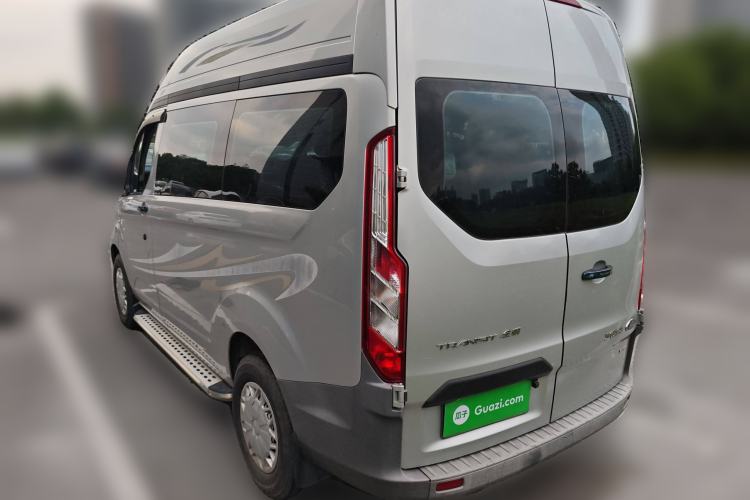 Used Ford Transit 2019 2.0T Diesel Multi-Purpose Commercial Vehicle Short Wheelbase Mid-Roof Design 6-Seater China VI Standard Exterior 3