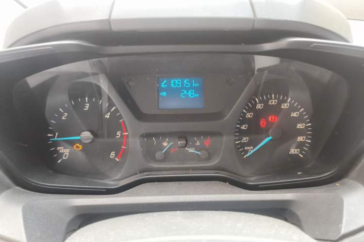 Used Ford Transit 2019 2.0T Diesel Multi-Purpose Commercial Vehicle Short Wheelbase Low Roof 6-Seater China VI Standard Instrument Cluster
