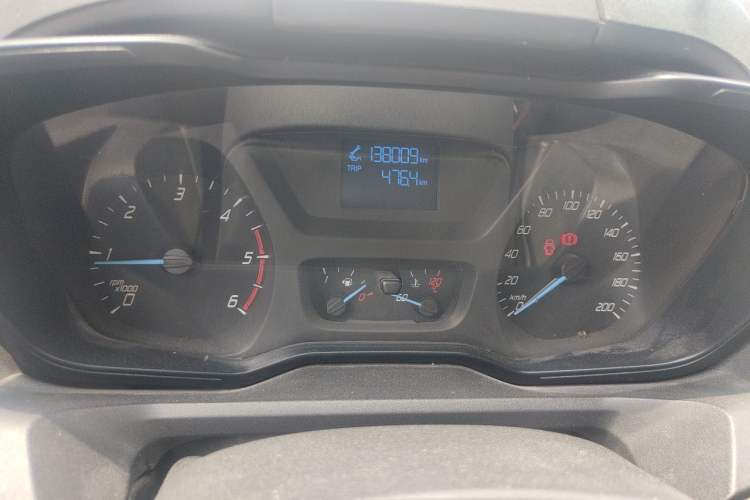 Used Ford Transit 2019 2.0T Diesel Multi-Purpose Commercial Vehicle Short Wheelbase Low Roof 6-Seater China VI Standard Instrument Cluster