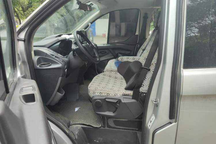 Used Ford Transit 2019 2.0T Diesel Multi-Purpose Commercial Vehicle Mid-Drive Mid-Roof 6-Seater China VI Standard Left Front Seat