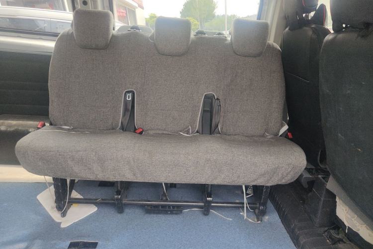 Used Ford Transit 2019 2.0T Diesel Multi-Purpose Commercial Vehicle Short Wheelbase Low Roof 6-Seater China VI Standard Left Rear Seat