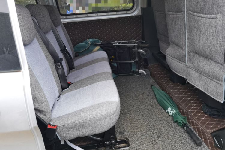 Used Ford Transit 2019 2.0T Diesel Multi-Purpose Commercial Vehicle Mid-Drive Mid-Roof 6-Seater China VI Standard Left Rear Seat