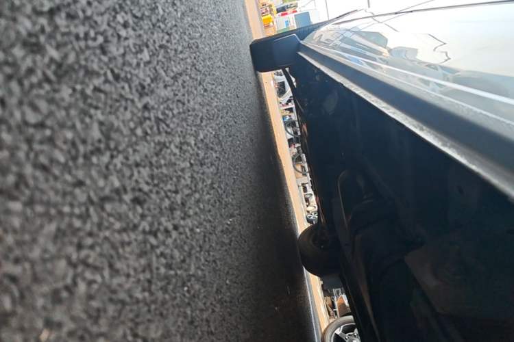 Used Ford Transit 2019 2.0T Gasoline Automatic Multi-Function Commercial Vehicle Short Wheelbase Low Roof 6-Seater China VI Standard Left Side Sill