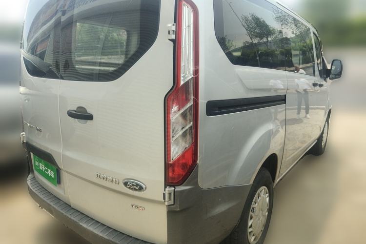 Used Ford Transit 2019 2.0T Diesel Multi-Purpose Commercial Vehicle Short Wheelbase Low Roof 6-Seater China VI Standard Rear Right 45 Deg