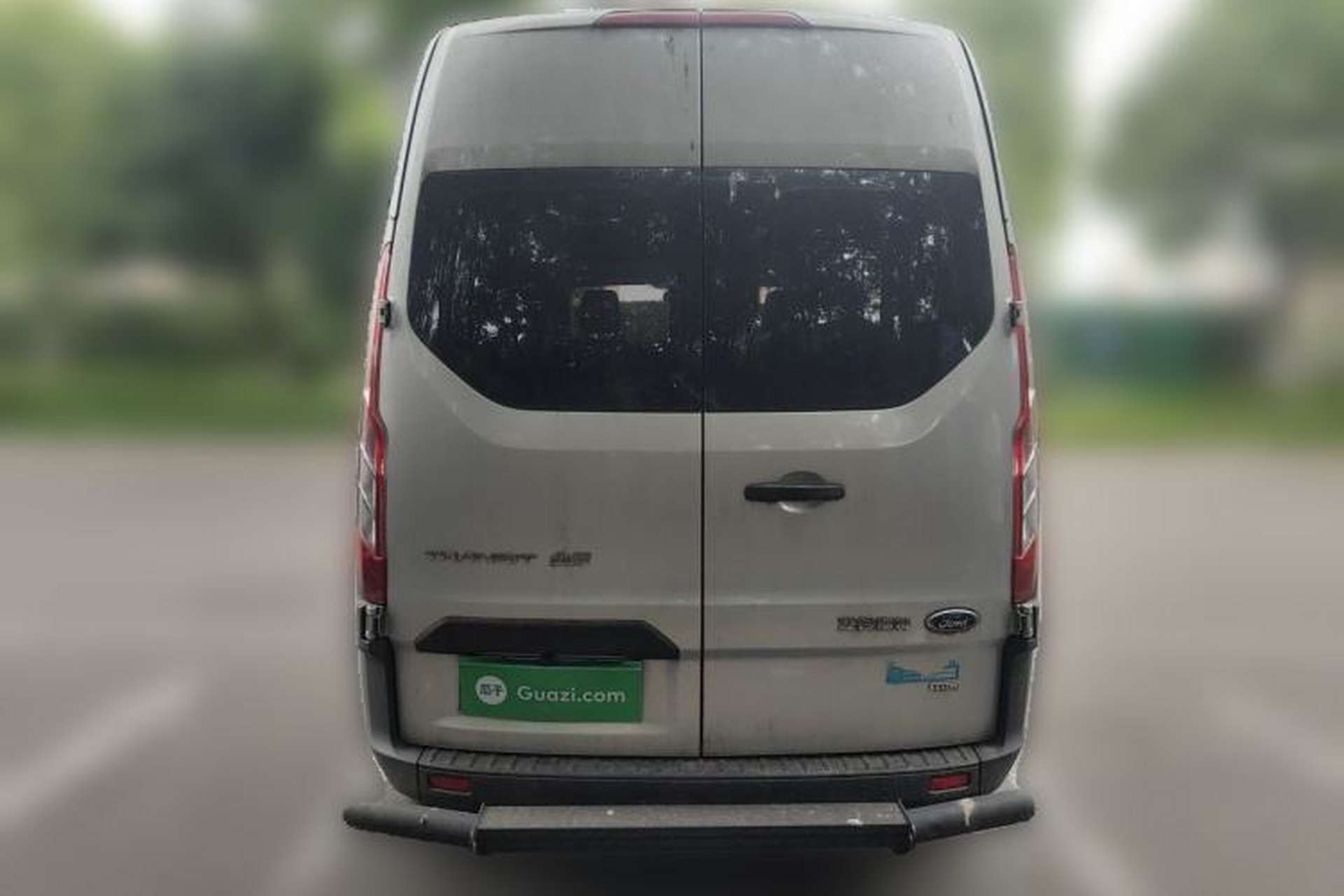 Used Ford Transit 2019 2.0T Diesel Multi-Purpose Commercial Vehicle Mid-Drive Mid-Roof 6-Seater China VI Standard Rear