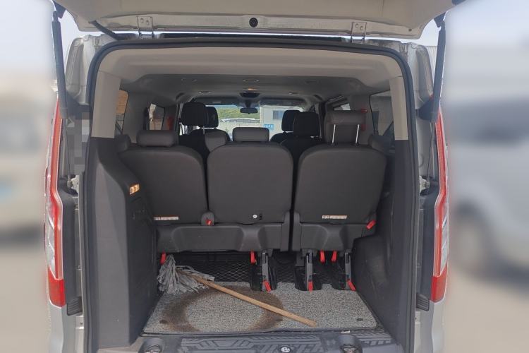 Used Ford Transit 2019 2.0T Diesel Commercial & Travel Short Wheelbase Low-Roof 7-Seater China VI Standard Trunk