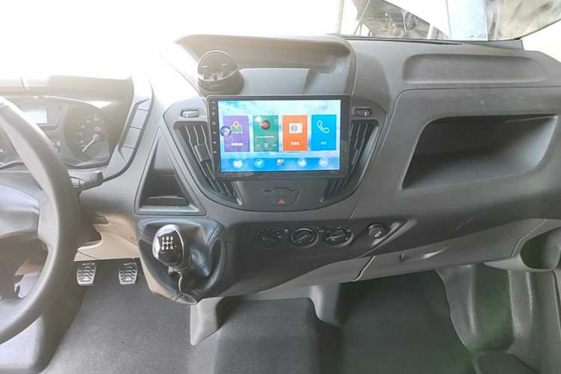 Used Ford Transit 2019 2.0T Diesel Multi-Purpose Commercial Vehicle Mid-Drive Mid-Roof 6-Seater China VI Standard Audio And AC Panel