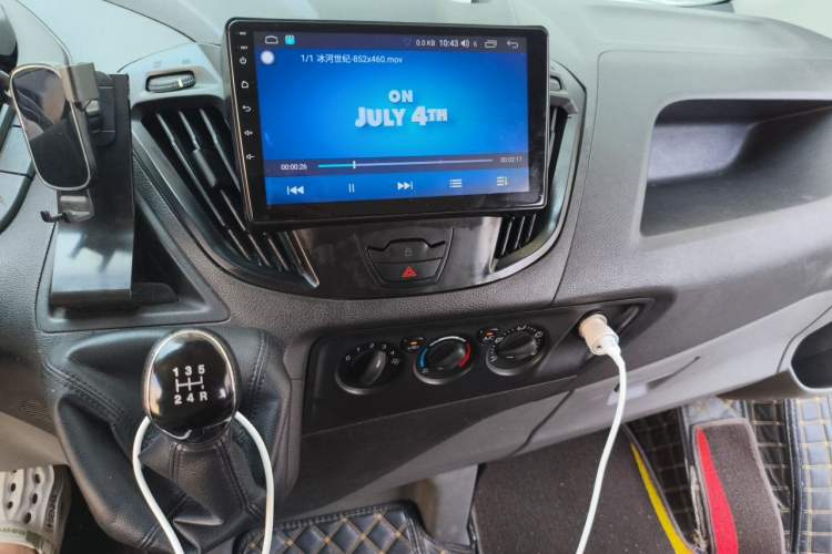 Used Ford Transit 2019 2.0T Diesel Multi-Purpose Commercial Vehicle Short Wheelbase Low Roof 6-Seater China VI Standard Audio And AC Panel