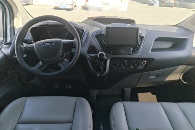 Used Ford Transit 2019 2.0T Diesel Multi-Purpose Commercial Vehicle Mid-Drive Mid-Roof 6-Seater China VI Standard Center Console