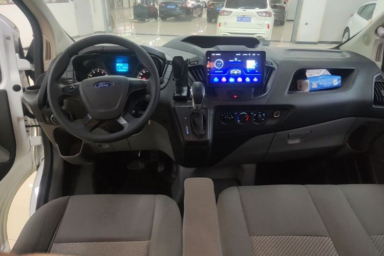 Used Ford Transit 2019 2.0T Gasoline Automatic Multi-Function Commercial Vehicle Short Wheelbase Low Roof 6-Seater China VI Standard Center Console