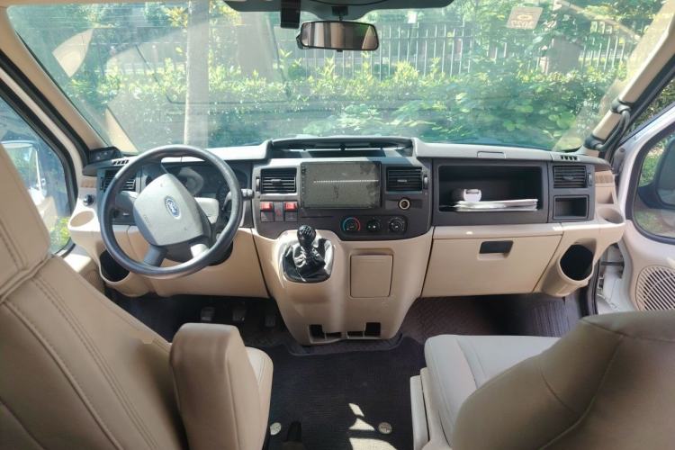 Used Ford Transit 2019 2.0T Diesel Commercial & Travel Mid-axle Mid-roof 9-Seater China VI Center Console