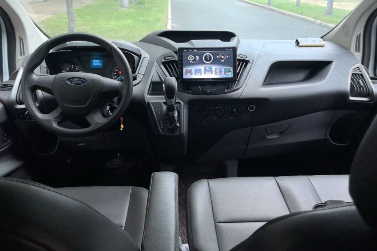 Used Ford Transit 2019 2.0T Gasoline Automatic Business & Travel Version Mid-Drive Mid-Roof 8-Seater China VI Standard Center Console