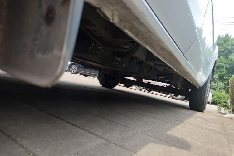 Used Ford Transit 2019 2.0T Gasoline Multi-Purpose Commercial Vehicle Mid-Drive Mid-Roof 6-Seater China VI Standard Chassis Front Left