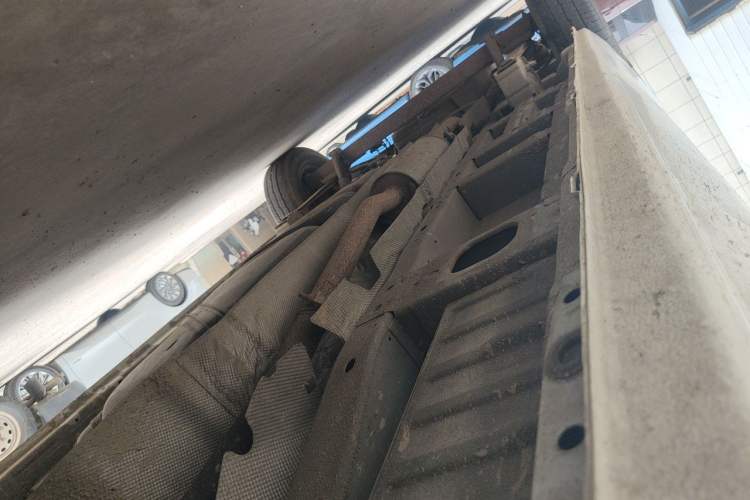 Used Ford Transit 2019 2.0T Diesel Multi-Purpose Commercial Vehicle Mid-Drive Mid-Roof 6-Seater China VI Standard Chassis Front Right