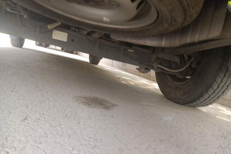 Used Ford Transit 2019 2.0T Gasoline Multi-Purpose Commercial Vehicle Mid-Drive Mid-Roof 6-Seater China VI Standard Chassis Rear