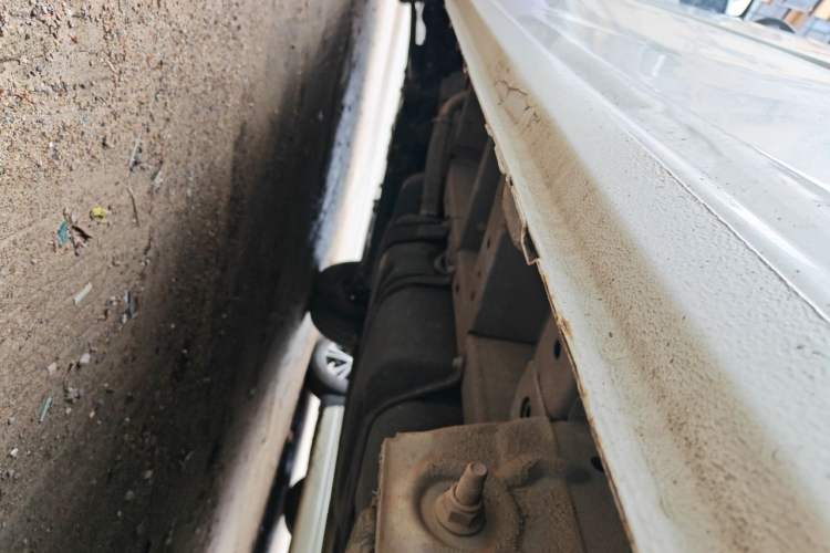 Used Ford Transit 2019 2.0T Diesel Van Mid-Chassis Mid-Roof 3-Seater China VI Standard Chassis Rear Left