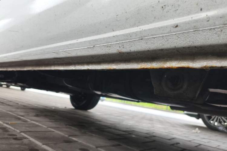 Used Ford Transit 2019 2.0T Gasoline Automatic Multi-Function Commercial Vehicle Short Wheelbase Low Roof 6-Seater China VI Standard Chassis Rear Left