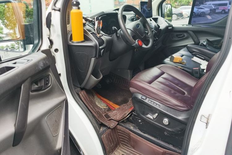 Used Ford Transit 2019 2.0T Diesel Multi-Purpose Commercial Vehicle Mid-Drive Mid-Roof 6-Seater China VI Standard Driver Seat