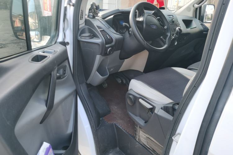 Used Ford Transit 2019 2.0T Diesel Multi-Purpose Commercial Vehicle Short Wheelbase Mid-Roof Design 6-Seater China VI Standard Driver Seat