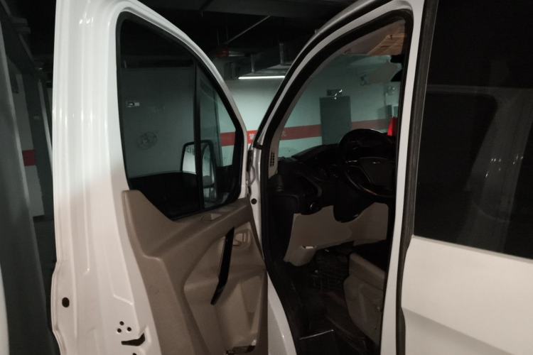 Used Ford Transit 2019 2.0T Diesel Commercial & Travel Short Wheelbase Low-Roof 7-Seater China VI Standard Driver Seat