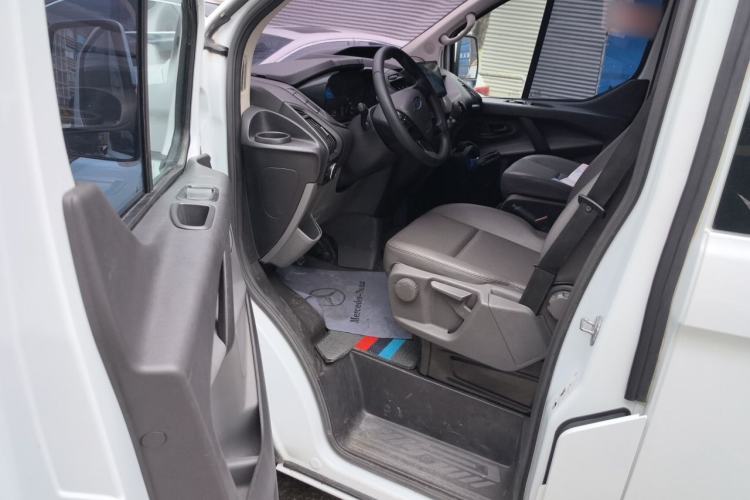 Used Ford Transit 2019 2.0T Diesel Business & Travel Mid-Drive Mid-Roof 7-Seater China VI Standard Driver Seat