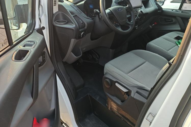 Used Ford Transit 2019 2.0T Diesel Multi-Purpose Commercial Vehicle Mid-Drive Mid-Roof 6-Seater China VI Standard Driver Seat