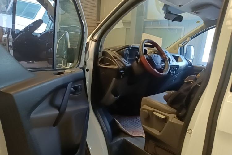 Used Ford Transit 2019 2.0T Diesel Commercial & Travel Mid-axle Mid-roof 9-Seater China VI Driver Seat