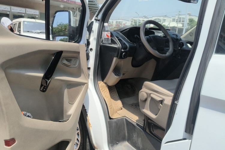 Used Ford Transit 2019 2.0T Diesel Commercial & Travel Short Wheelbase Low-Roof 7-Seater China VI Standard Driver Seat