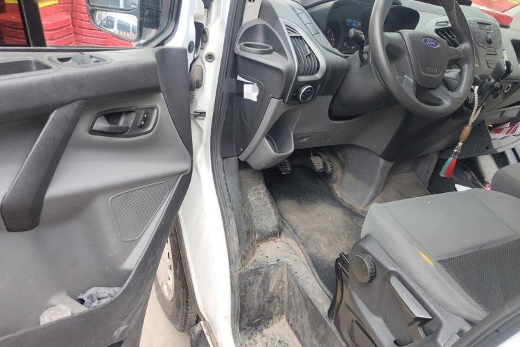 Used Ford Transit 2019 2.0T Diesel Multi-Purpose Commercial Vehicle Mid-Drive Mid-Roof 6-Seater China VI Standard Driver Seat