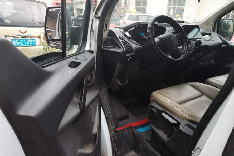 Used Ford Transit 2019 2.0T Diesel Multi-Purpose Commercial Vehicle Mid-Drive Mid-Roof 6-Seater China VI Standard Driver Seat