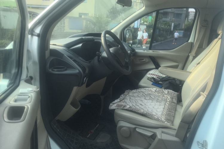 Used Ford Transit 2019 2.0T Diesel Commercial & Travel Short Wheelbase Low-Roof 9-Seater China VI Driver Seat