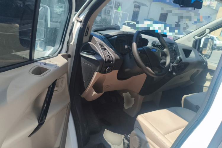 Used Ford Transit 2019 2.0T Diesel Commercial & Travel Short Wheelbase Low-Roof 9-Seater China VI Driver Seat