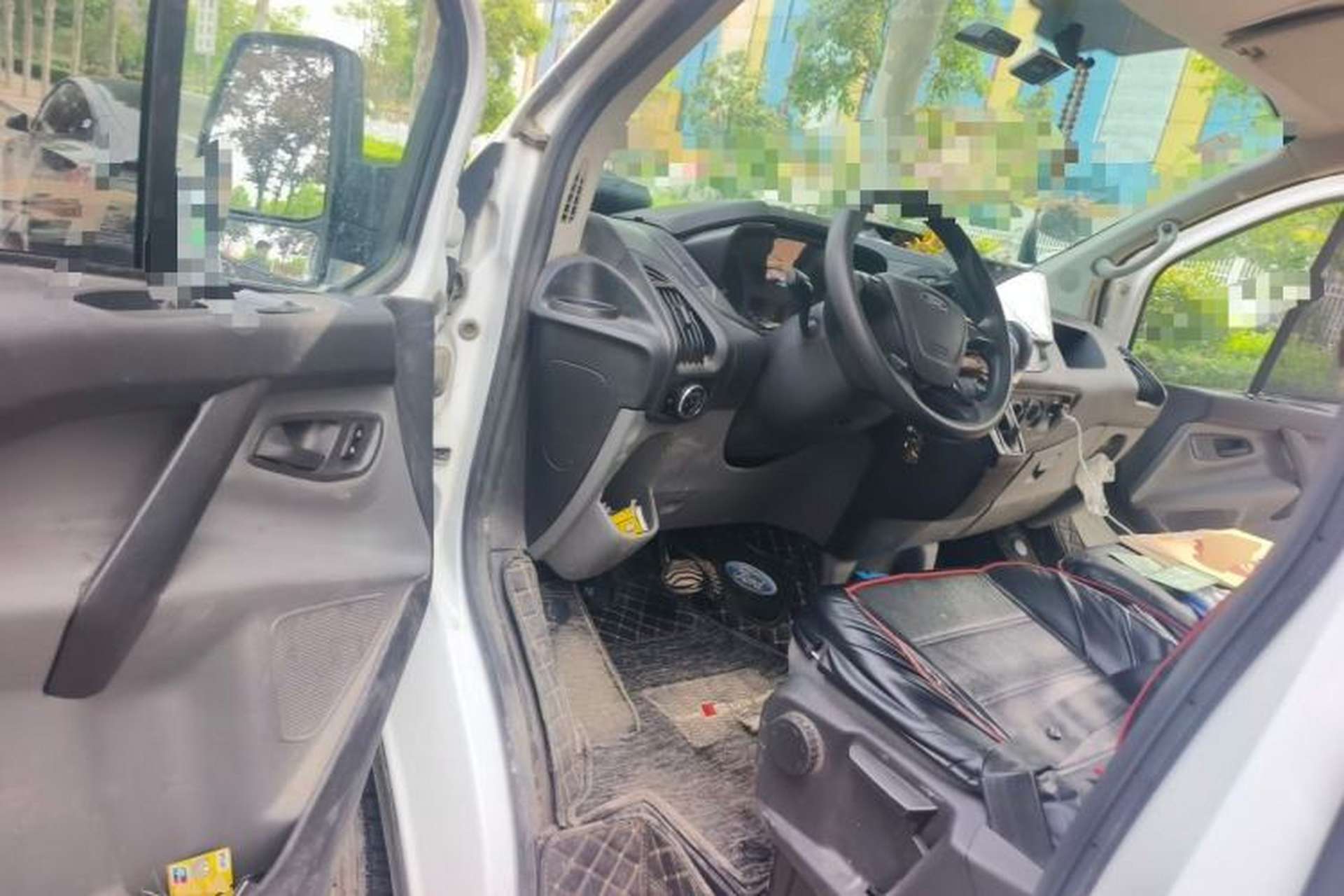 Used Ford Transit 2019 2.0T Gasoline Automatic Multi-Function Commercial Vehicle Short Wheelbase Low Roof 6-Seater China VI Standard Driver Seat